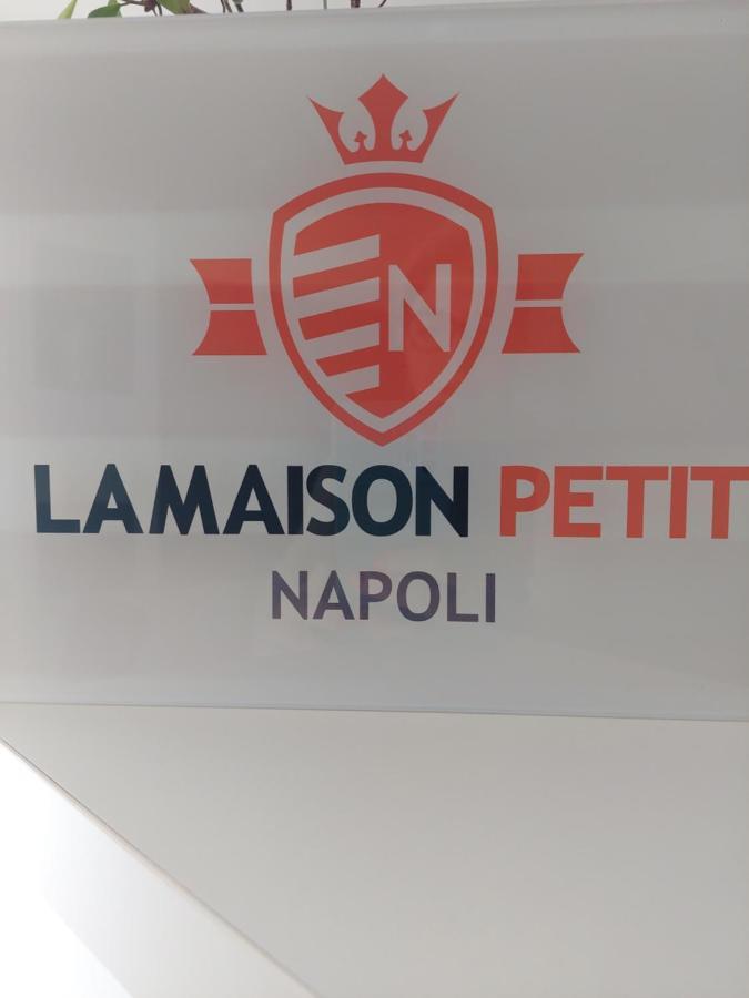 Appartament La Maison Petit Napoli Bagian luar foto